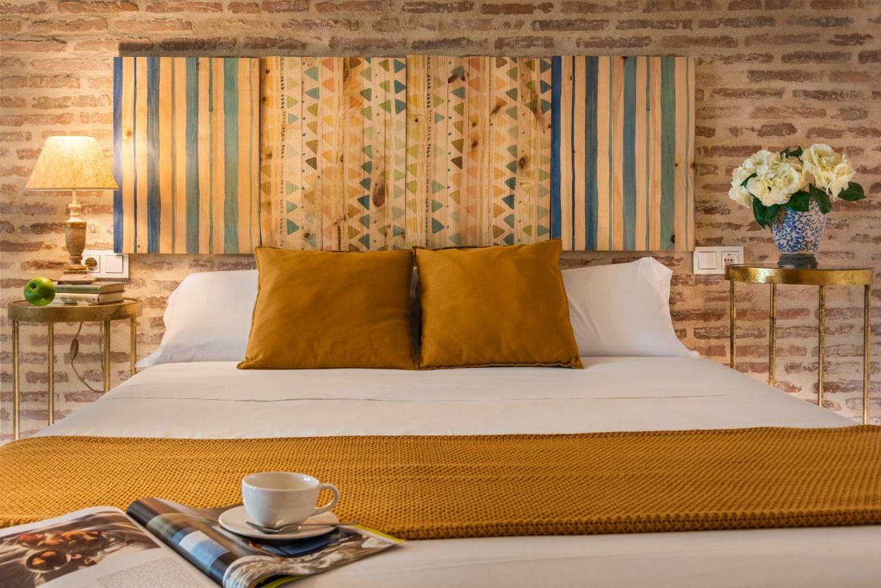 Misterhost Triana Patio De Flores Appartement Sevilla